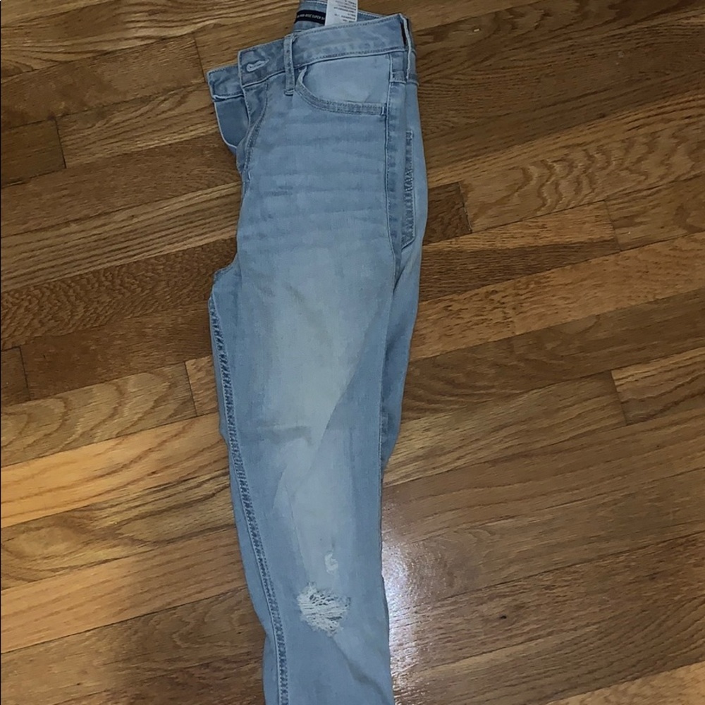 Hollister Light Washed High Waisted Jeans